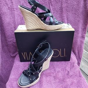 NWOT Via Neroli strappy wedges women's 8.5